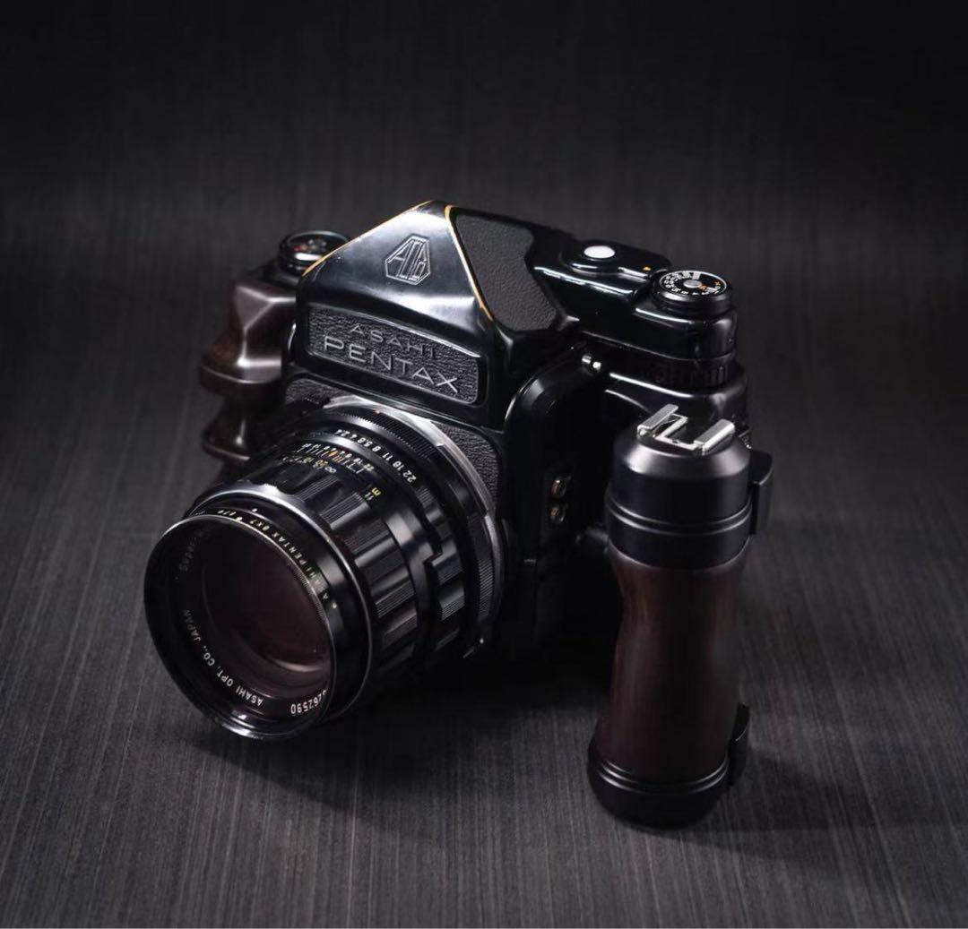 Large -Size Medium Format Camera (Film) Pentax 67/6X7