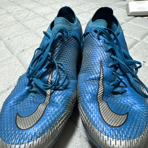 Nike Soccer Cleats Spikes Gt