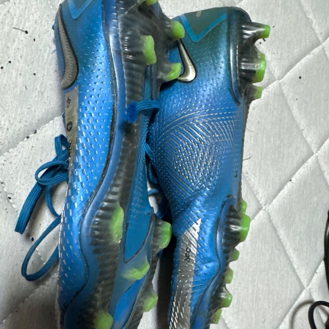 Nike Soccer Cleats Spikes Gt
