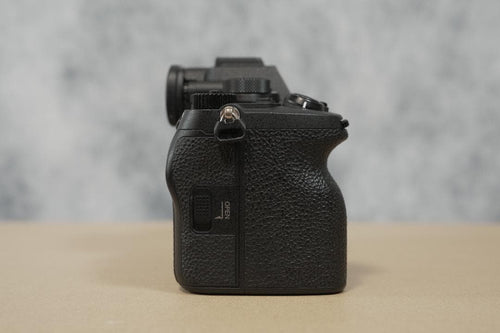 Sony Mirrorless Interchangeable Lips 7 Iv Ilce-7M4
