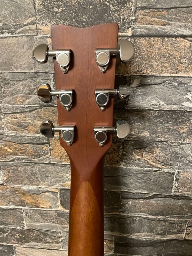 Yamaha Acoustic Guitars F600