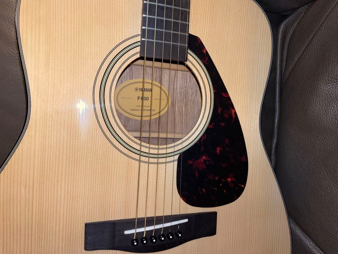 Yamaha Acoustic Guitars F600