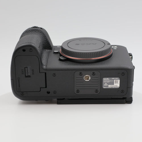 Sony Mirrorless Interchangeable Lips 9Iii Ilce-9M3