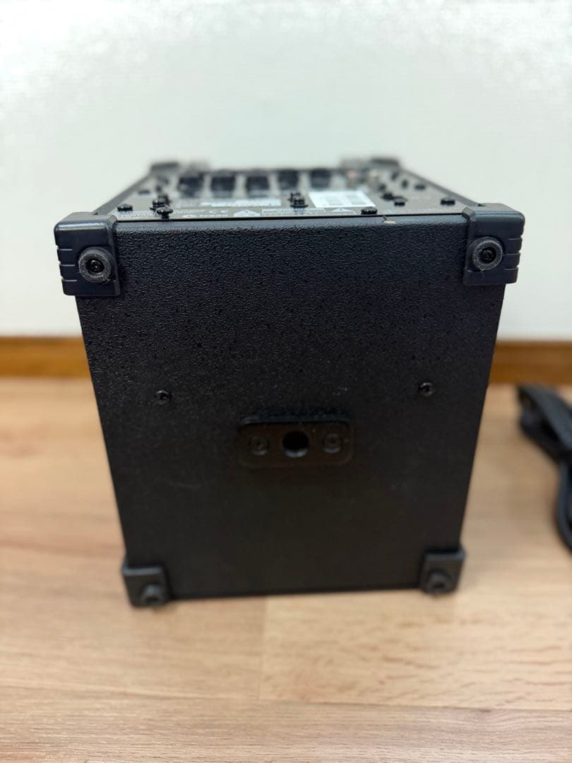 Roland Guitar Amplifiers Cm-30