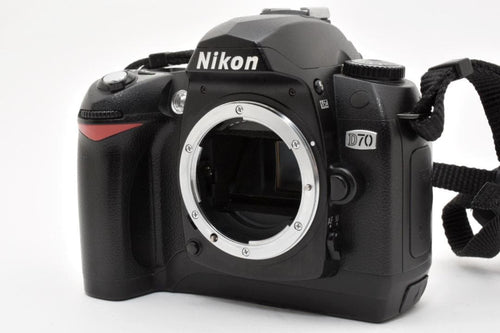Digital Slrs 7,990 Nikon D70 #22662