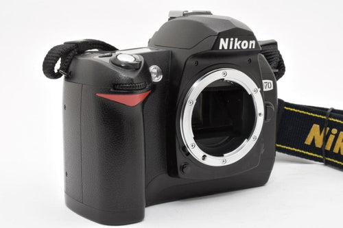 Digital Slrs 7,990 Nikon D70 #22662