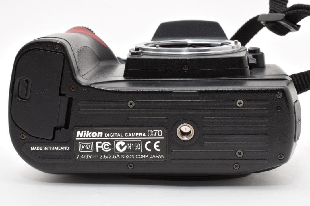 Digital Slrs 7,990 Nikon D70 #22662