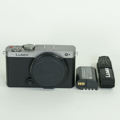 Panasonic Mirrorless Interchangeable Lips Lumix Dc-S9 Leica L