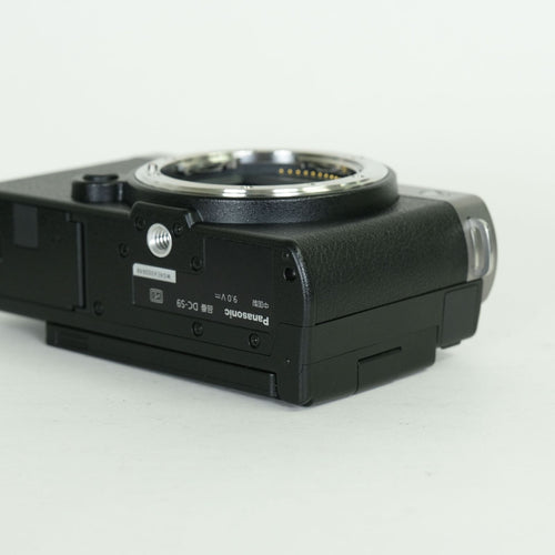Panasonic Mirrorless Interchangeable Lips Lumix Dc-S9 Leica L