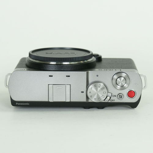 Panasonic Mirrorless Interchangeable Lips Lumix Dc-S9 Leica L
