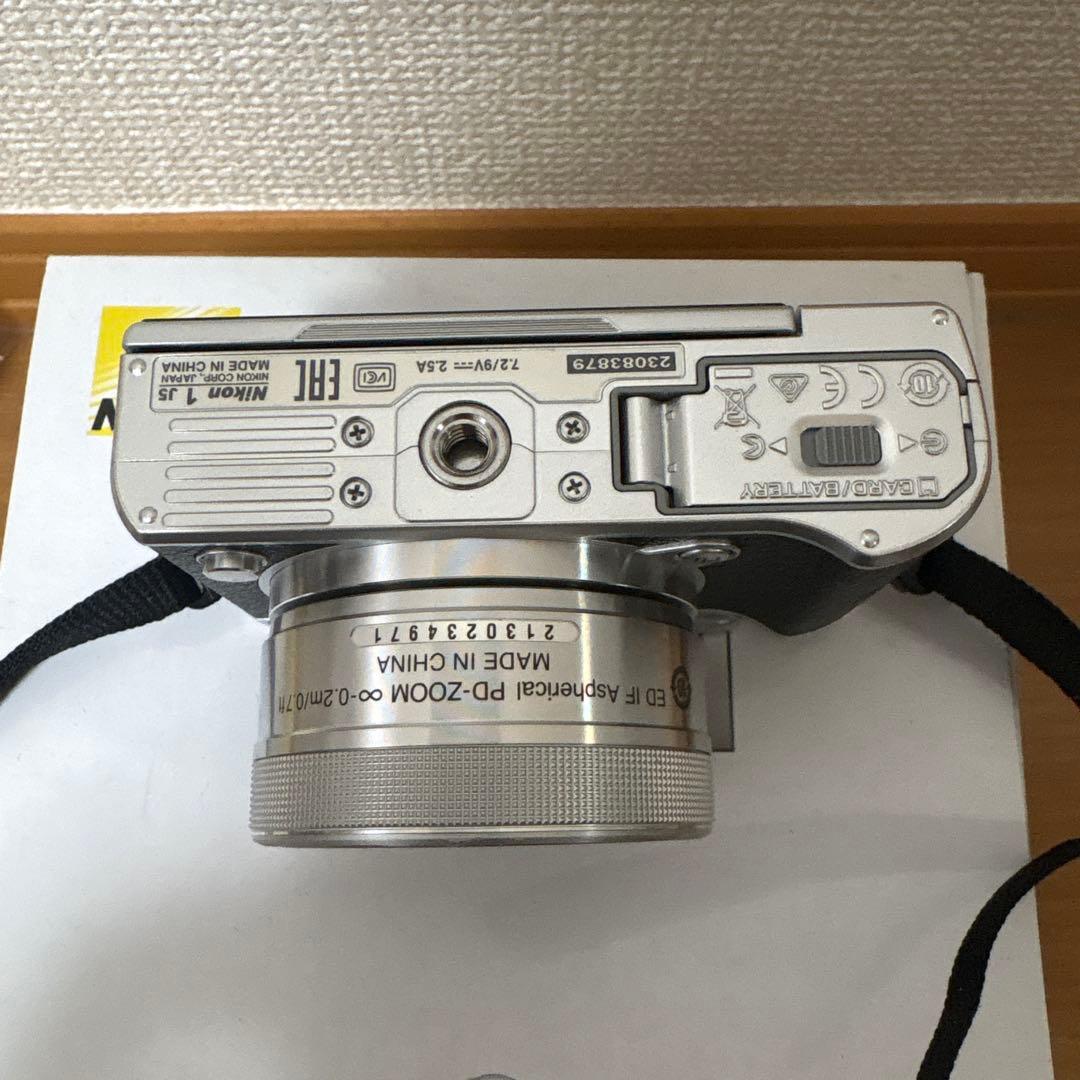 Nikon Mirrorless Interchangeable Lips Nikon1 J5
