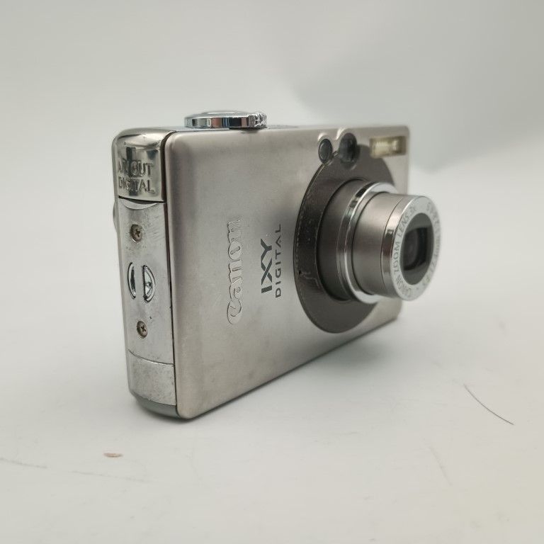 Canon Compact Digital Camera Ixy 55 Silver