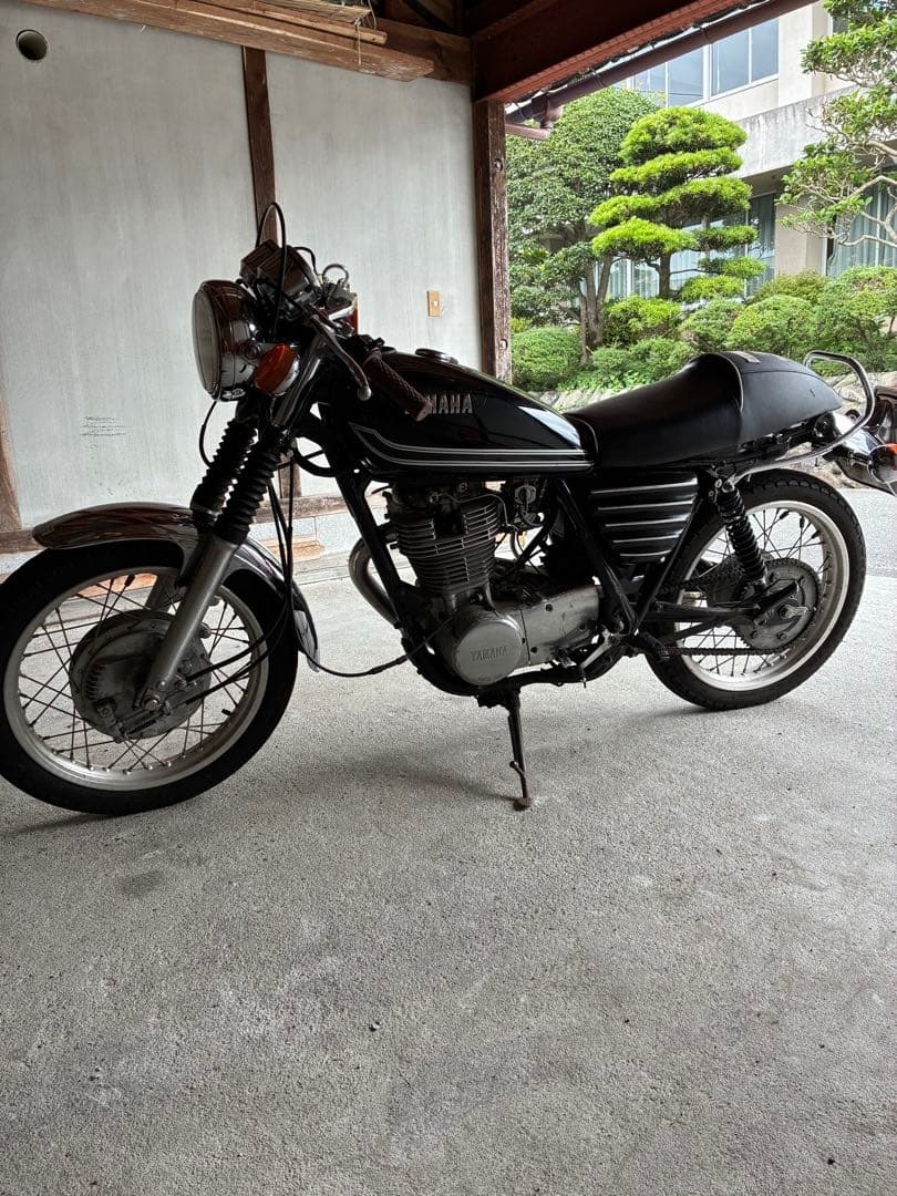 Seats Sr400