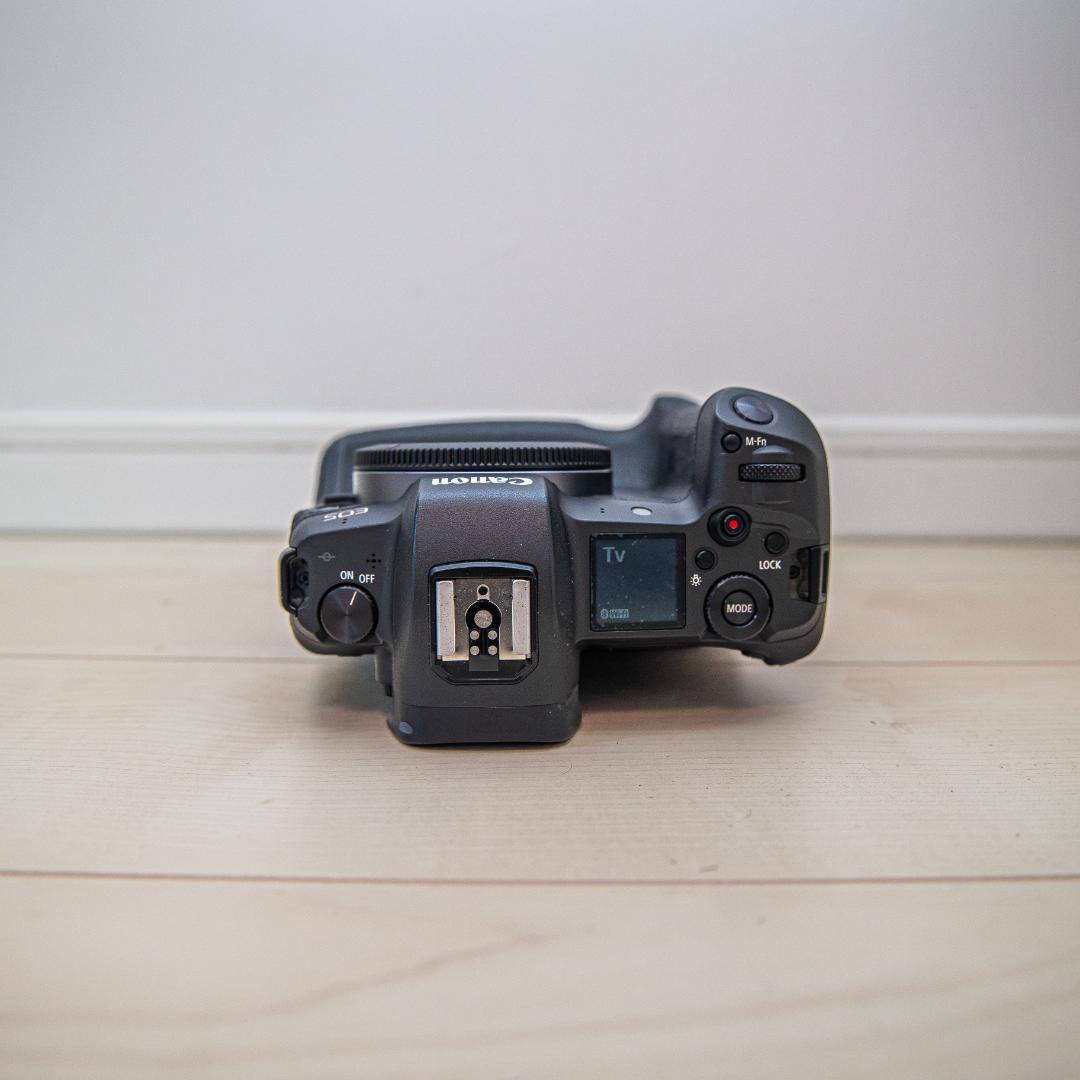 Canon Mirrorless Interchangeable Lens Cameras Eos R Bg-E22