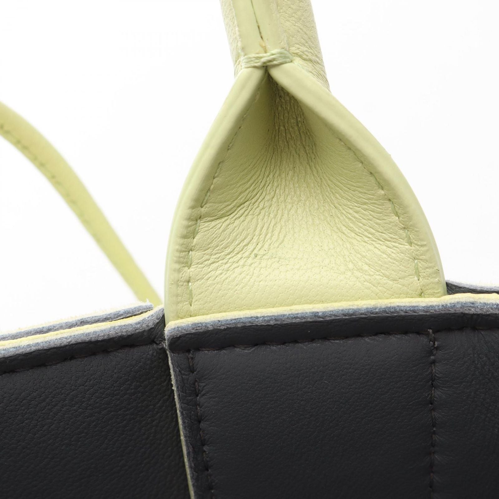 Bottega Veneta Tote Bag Used A