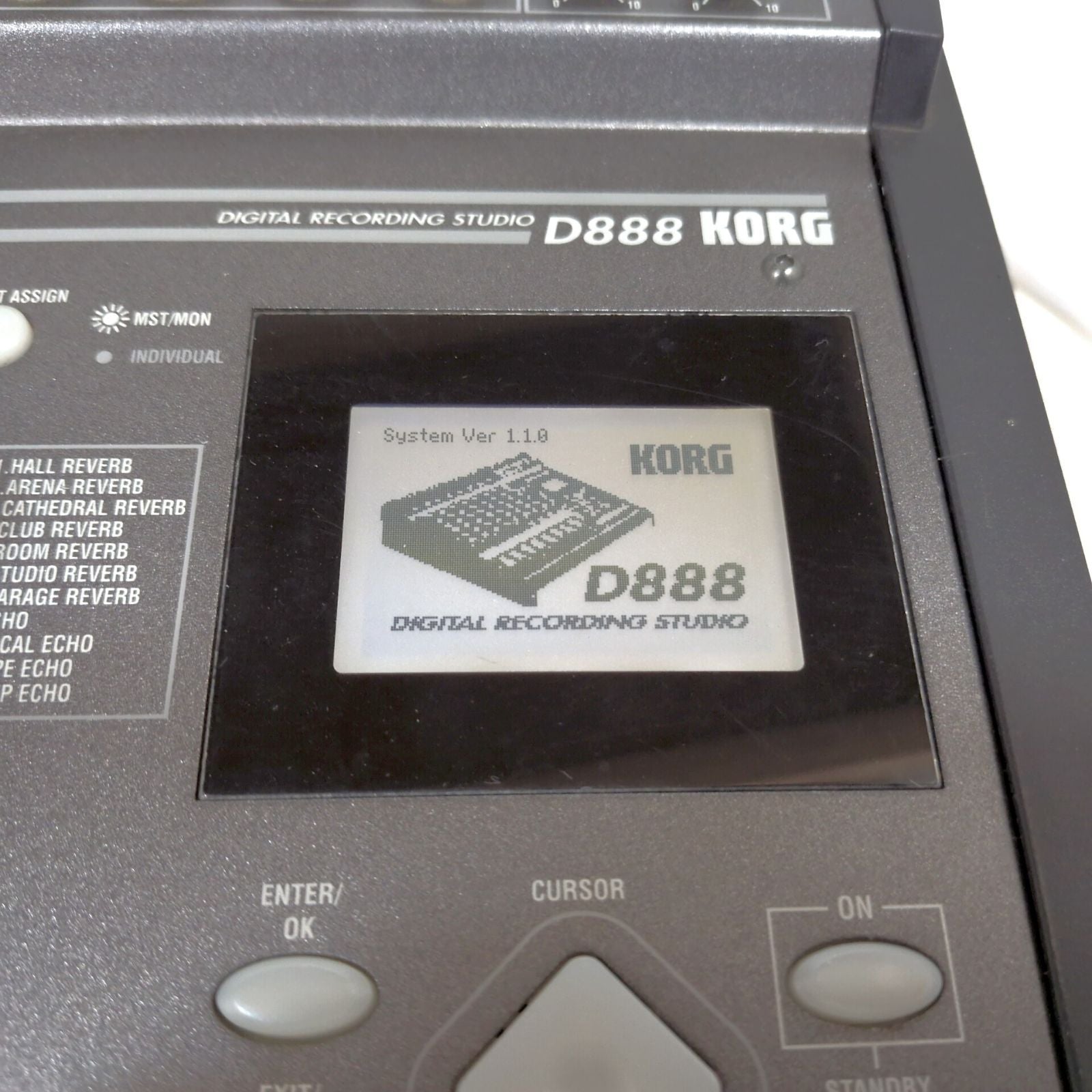 Korg Multi -Track Recorder D888 8 Mtr Ok