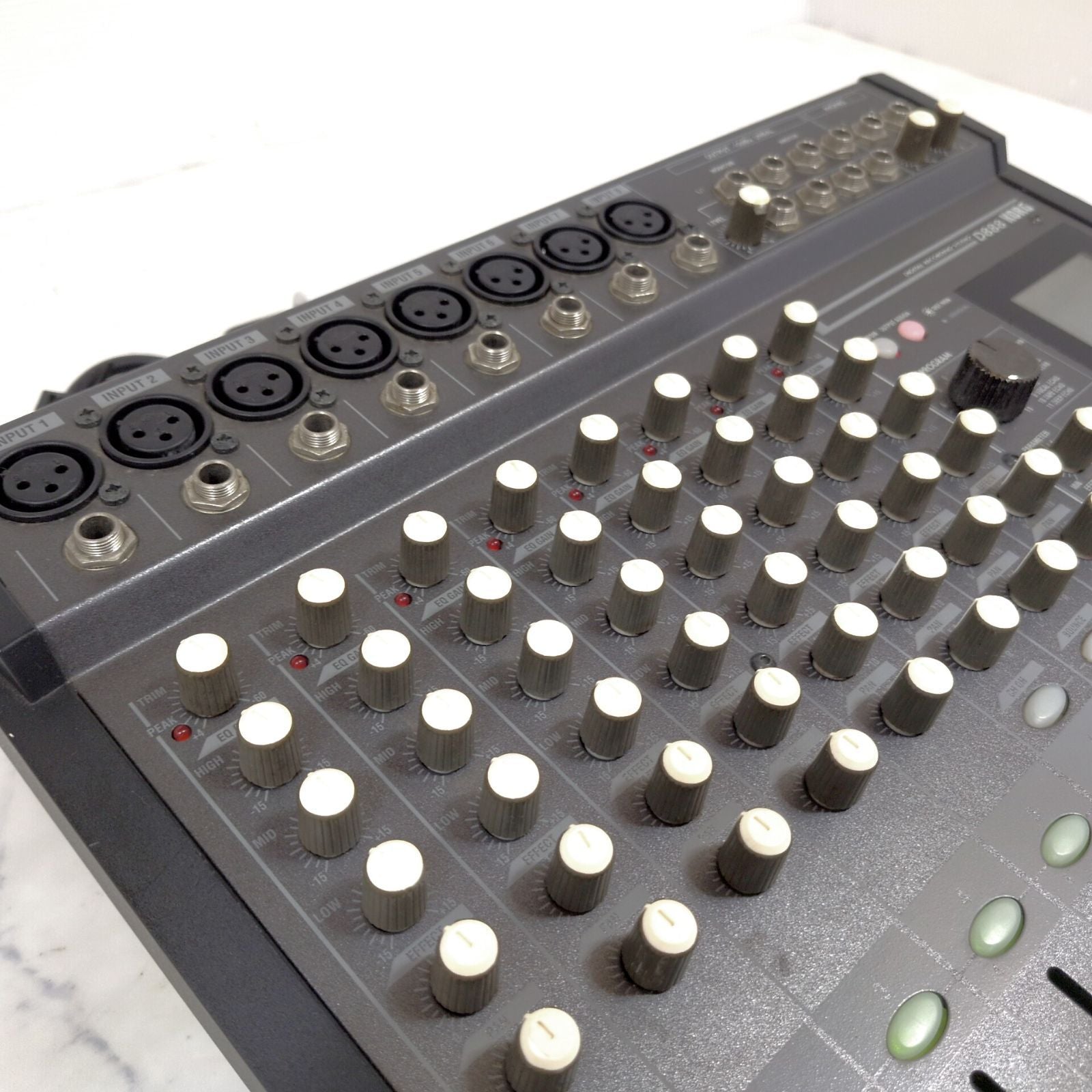 Korg Multi -Track Recorder D888 8 Mtr Ok