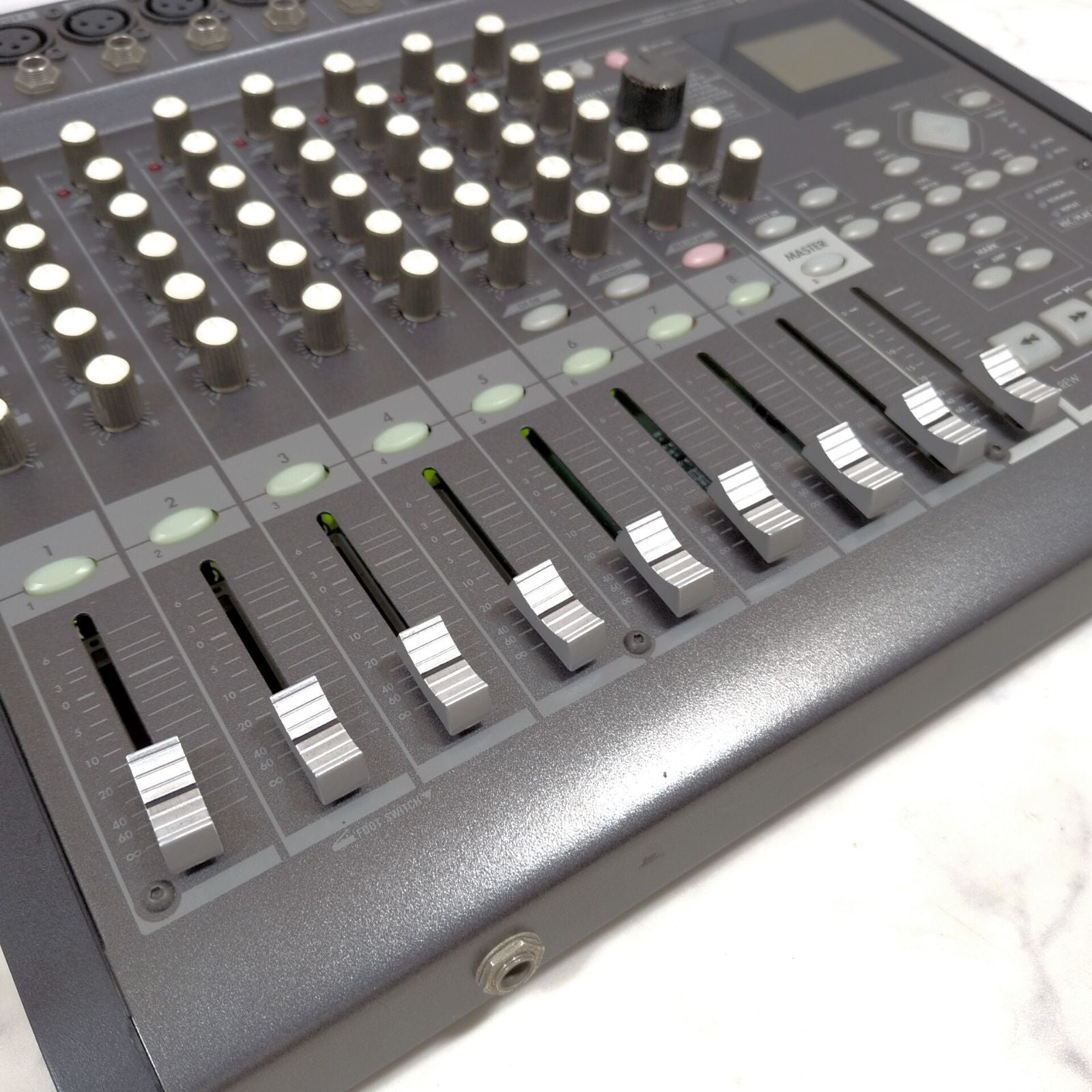 Korg Multi -Track Recorder D888 8 Mtr Ok
