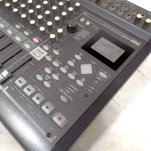 Korg Multi -Track Recorder D888 8 Mtr Ok
