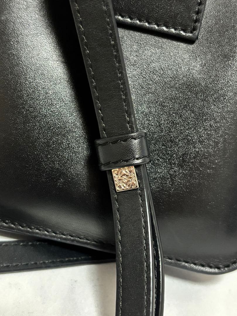 Loewe Shoulder Bags Gusset Flat Crossbody