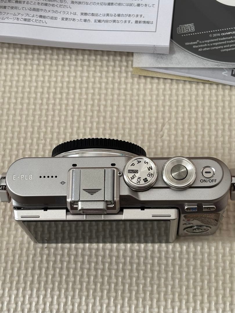 Olympus Mirrorless Interchangeable Lips Pen E-Pl8
