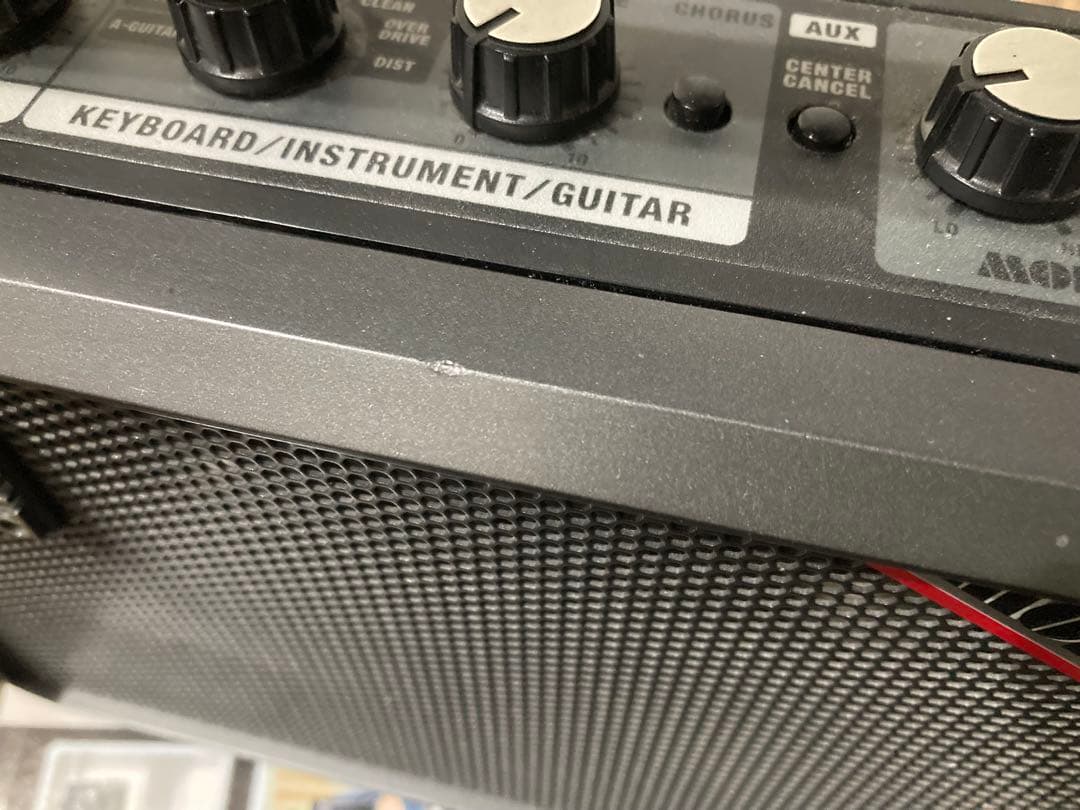 Roland Guitar Amplifiers Mobile Cube