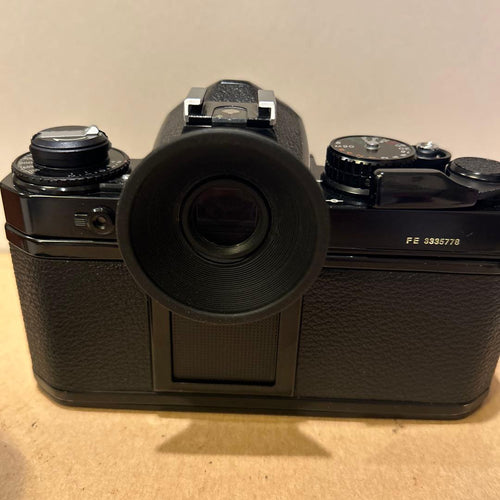 Nikon Slr Cameras (Film) Fe