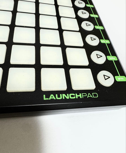 Midi Keyboards Pads Novation Launchpad Mk1