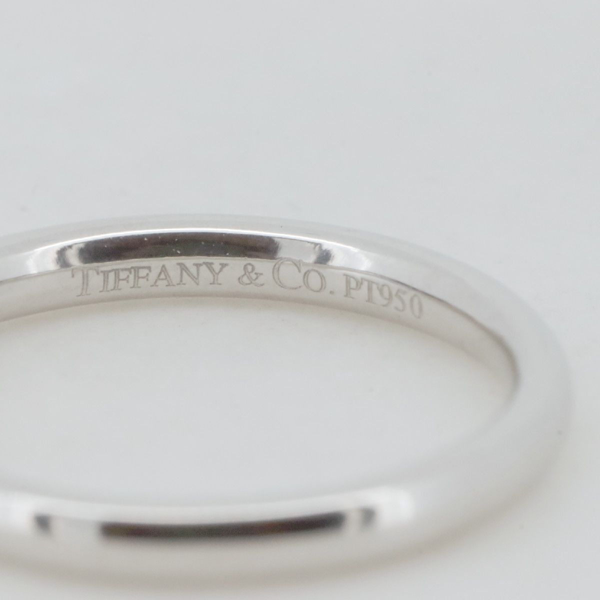 Tiffany Ring Co. 8 Pt950(