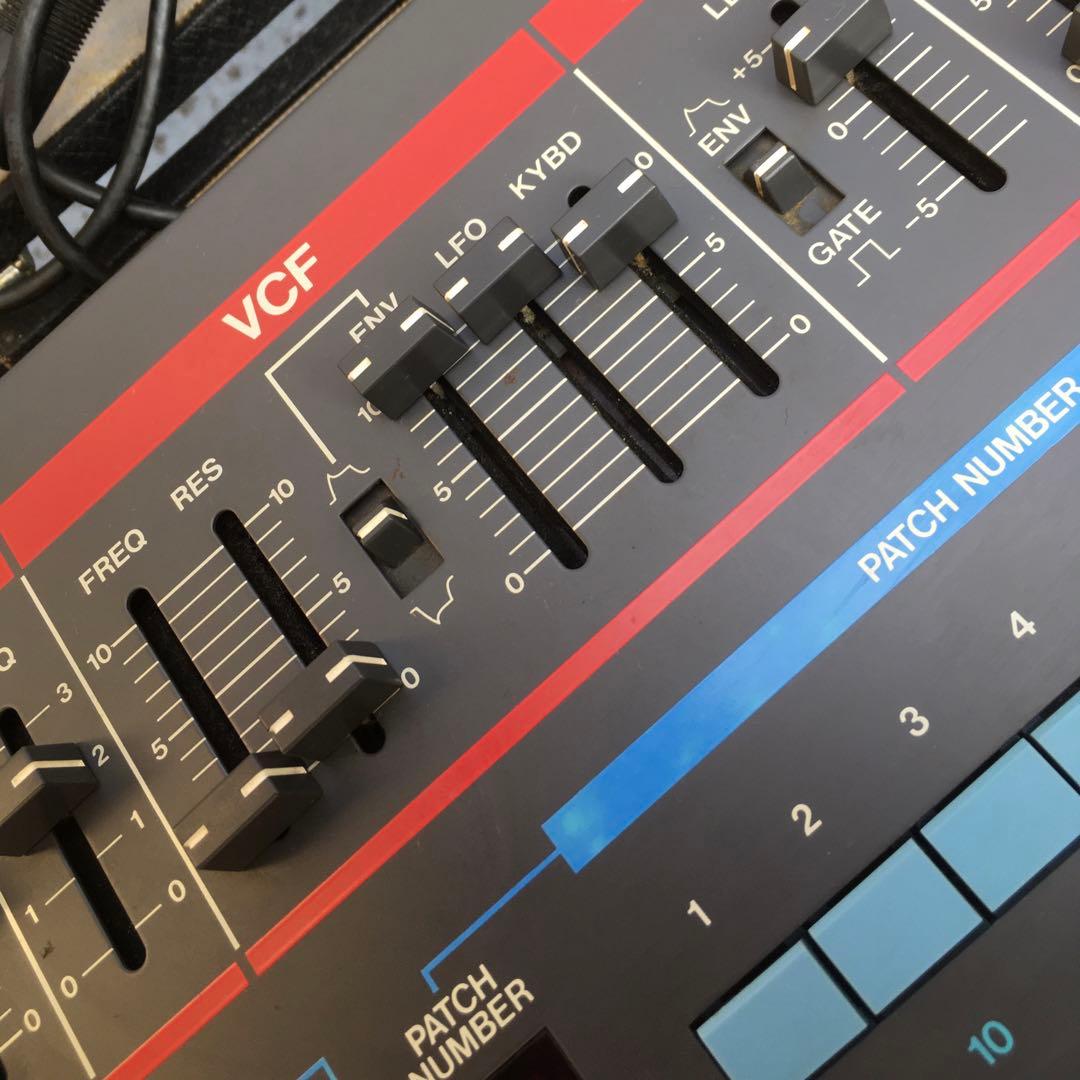 Roland Analog Synthesizers Juno-106