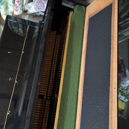 Upright Pianos Yamaha
