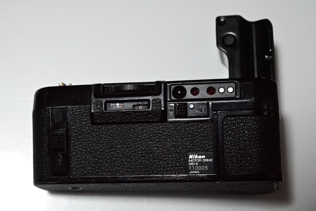 Slr Camera (Film) Nikon Md-4 F3