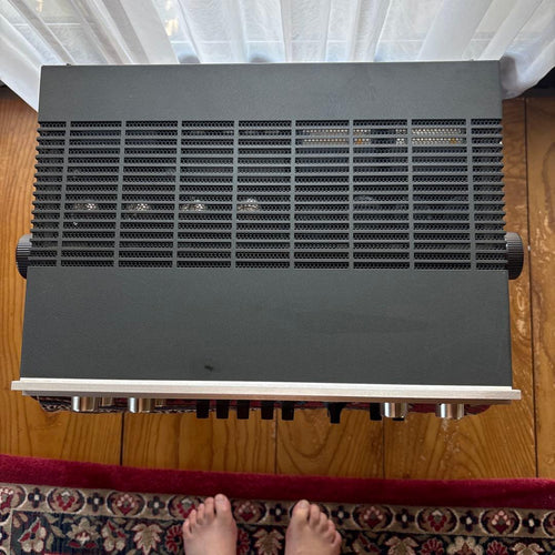 Integrated Amplifiers Luxman Lx38