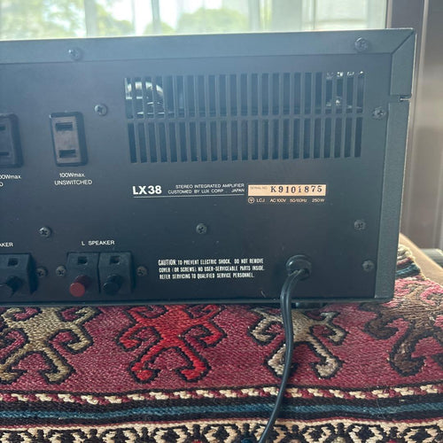 Integrated Amplifiers Luxman Lx38