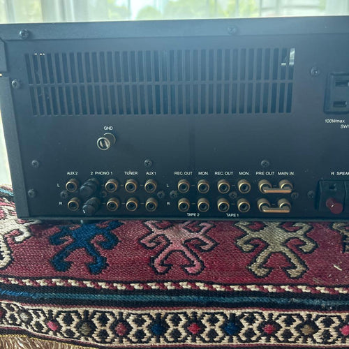 Integrated Amplifiers Luxman Lx38