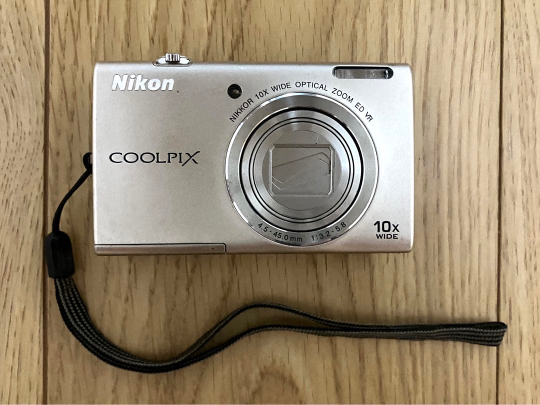 Nikon Compact Digital Camera Coolpix S6200