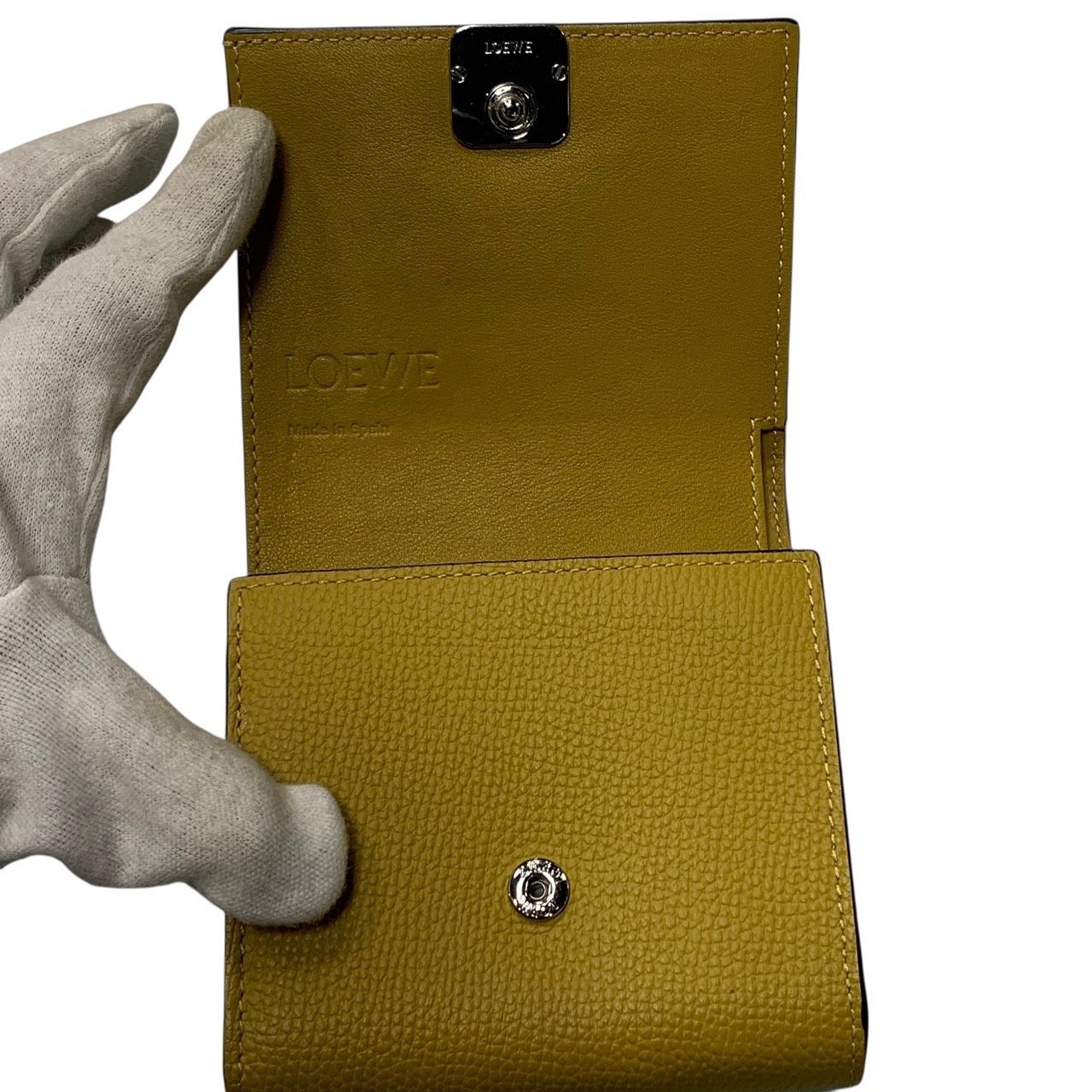 Loewe Bi-Fold Wallet 3727 C821L57X01