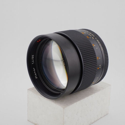 Contax Others Planar T* 85/1.4 Aeg