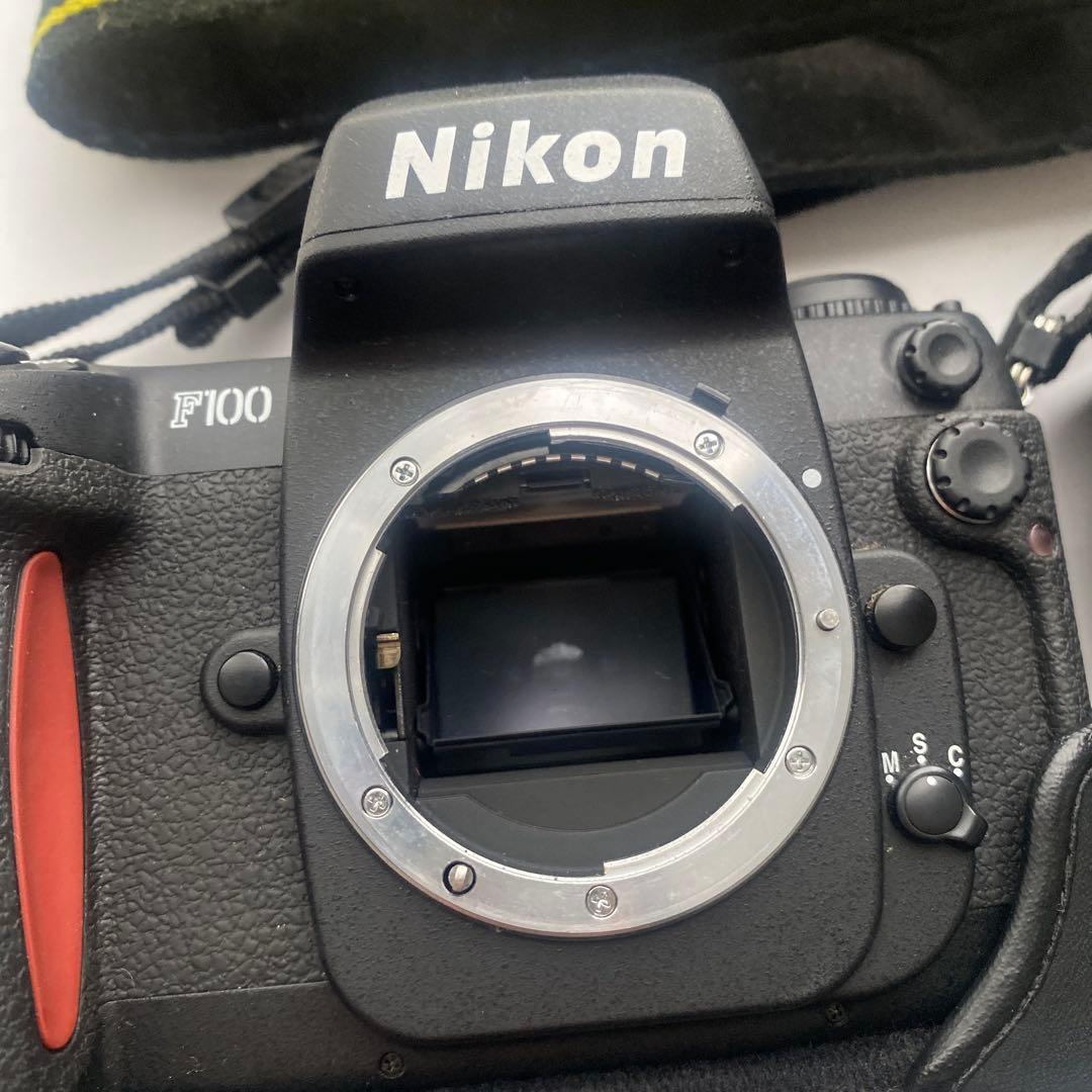 Nikon Slr Camera (Film) F100 28-106Mm