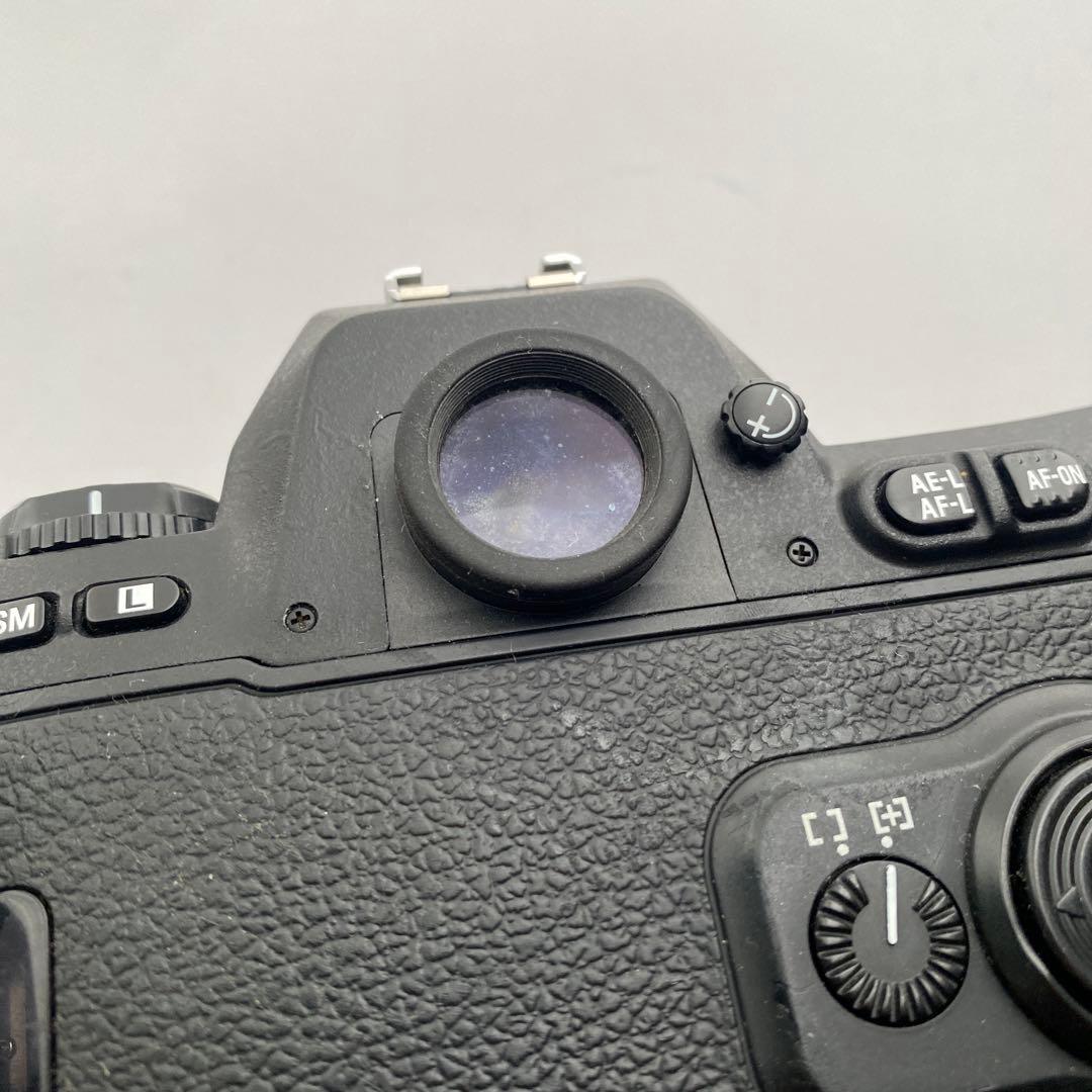 Nikon Slr Camera (Film) F100 28-106Mm