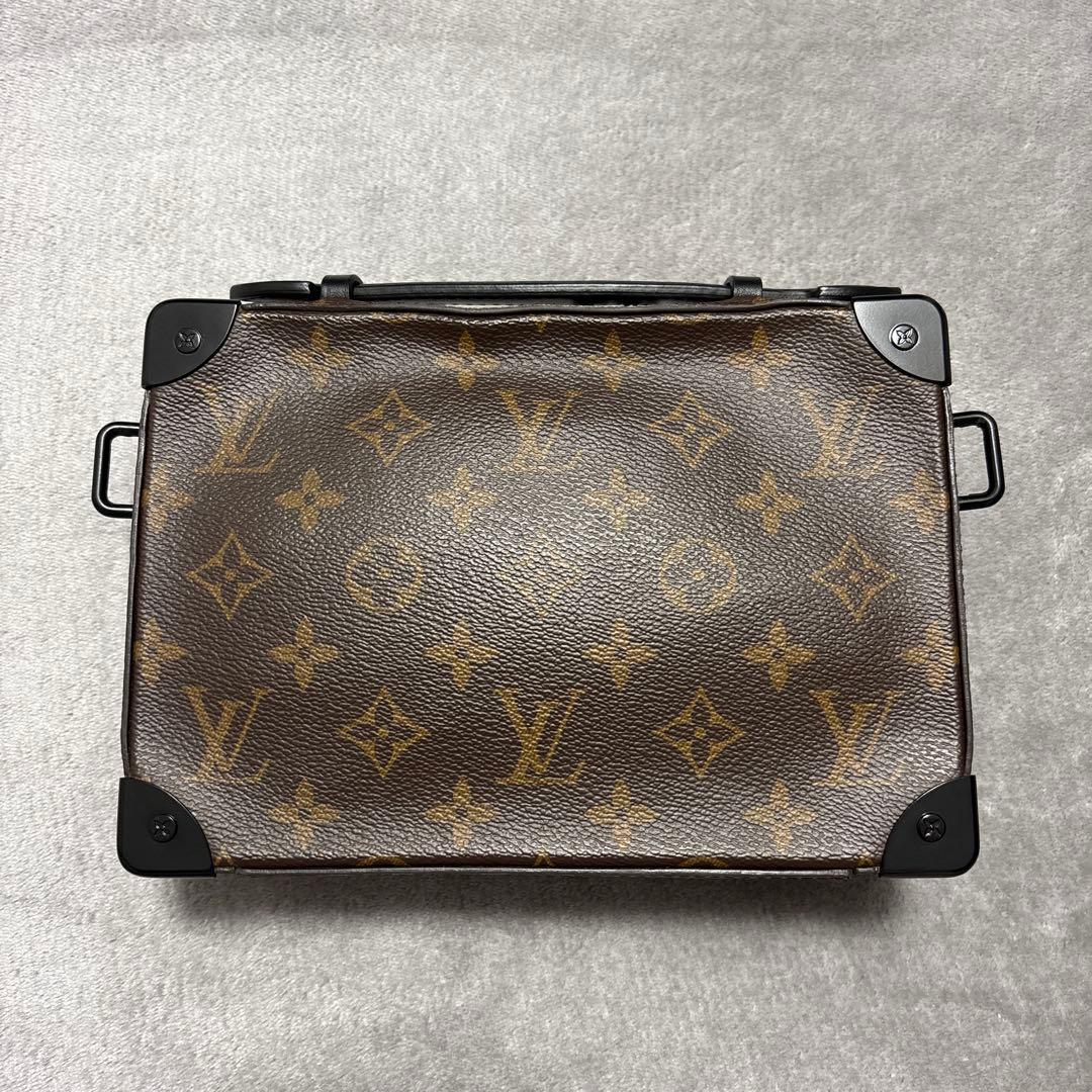 Louis Vuitton Shoulder Bag