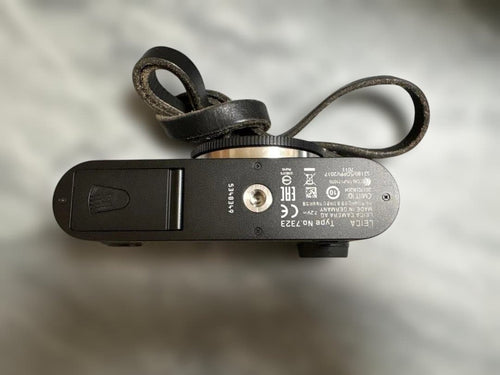 Leica Mirrorless Interchangeable Lens Cameras Cl Aps-C 19301