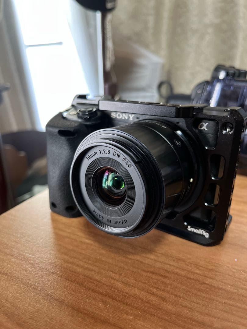 Sony Mirrorless Interchangeable Lens Cameras 6400+Sigma F2.8