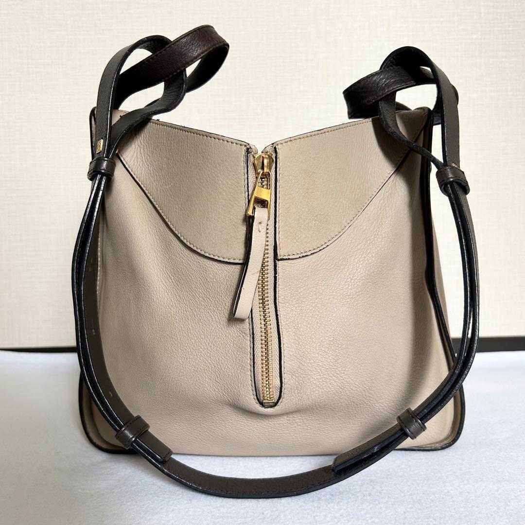Loewe Shoulder Bags