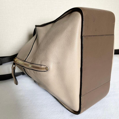 Loewe Shoulder Bags