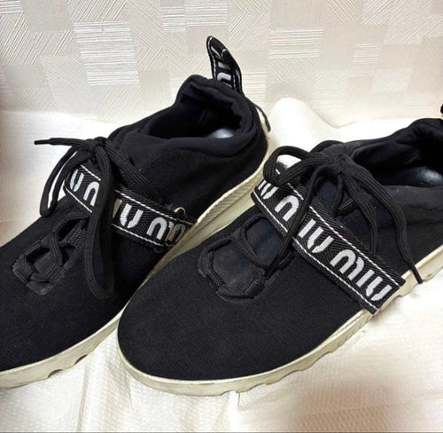 Miu Sneakers