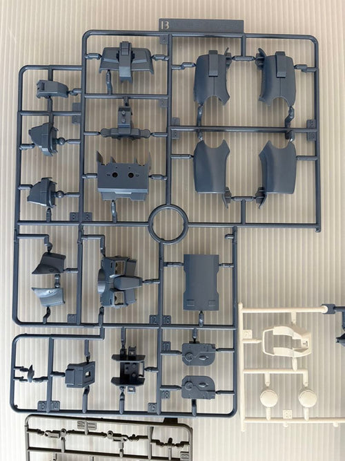 Mobile Suit Gundam Hg (High Grade) 1/144