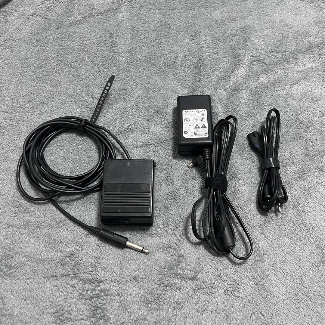 Roland Keyboards Digital Pianos Rs-5 64 Voice Synthesizer