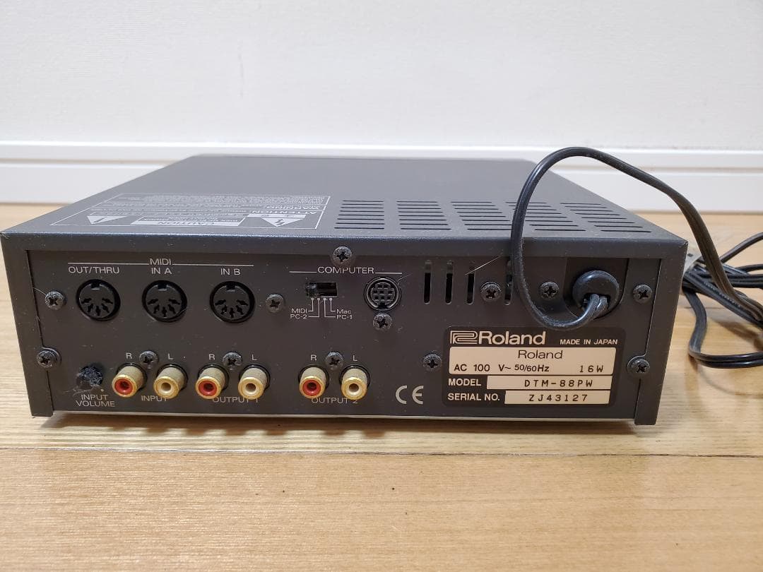 Hardware Instruments Roland Sound Canvas Sc-88 Pro