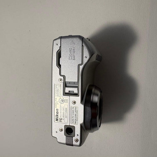Nikon Compact Digital Camera Coolpix P1